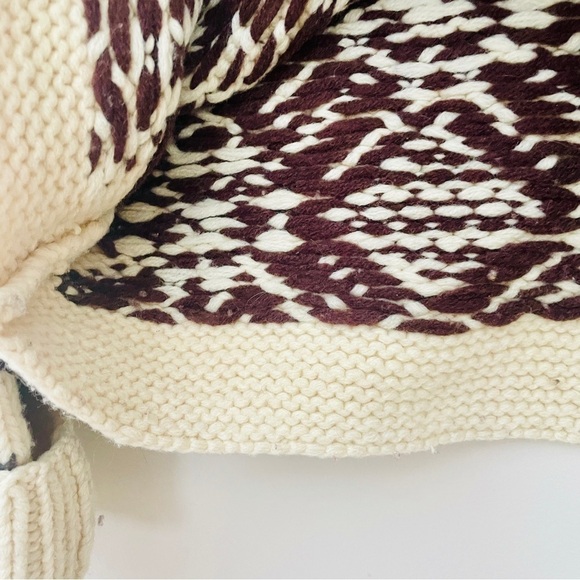 American Eagle Outfitters AEO Hand Knit Lambswool Sweater Cream Ivory Large - Picture 5 of 6